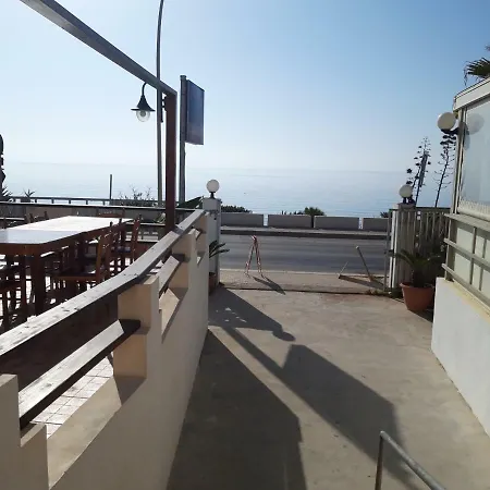 L'ancora Hotel 2*