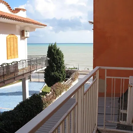 L'ancora Hotel 2*
